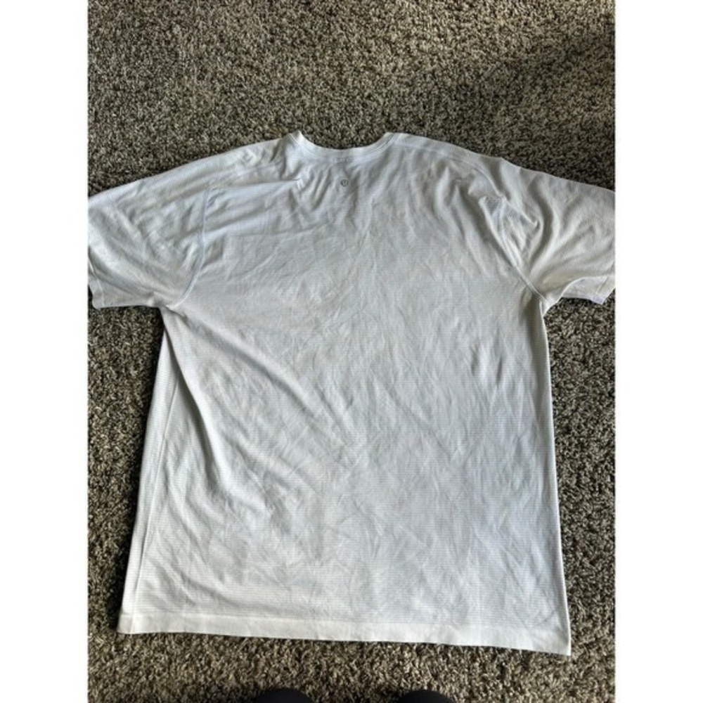 Lululemon White  Short Sleeve Activewear T Shirt Top
